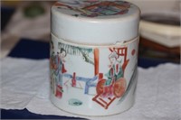 Chinese Famille Rose Porcelain Cylinder Box