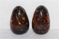Lot of Two Art Glass Eggs
