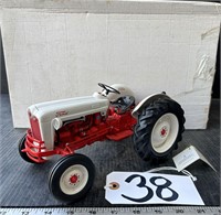 Die Cast Franklin Mint 1953 Ford Tractor