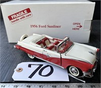Die Cast Danbury Mint 1956 Ford Sunliner