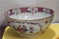 An Antique Chinese Export Bowl