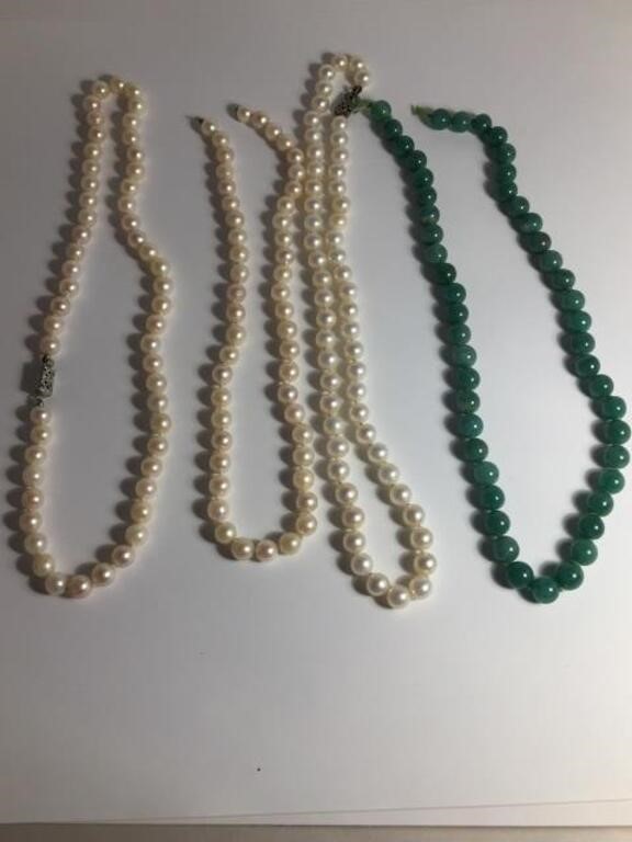3 PEARL, 1 JADE NECKLACES, OR STRANDS OF NECKLACES