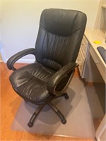 Leather Executive Office Chair w/Casters