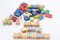 SELECTION OF WOOD BLOCKS AND BEADS