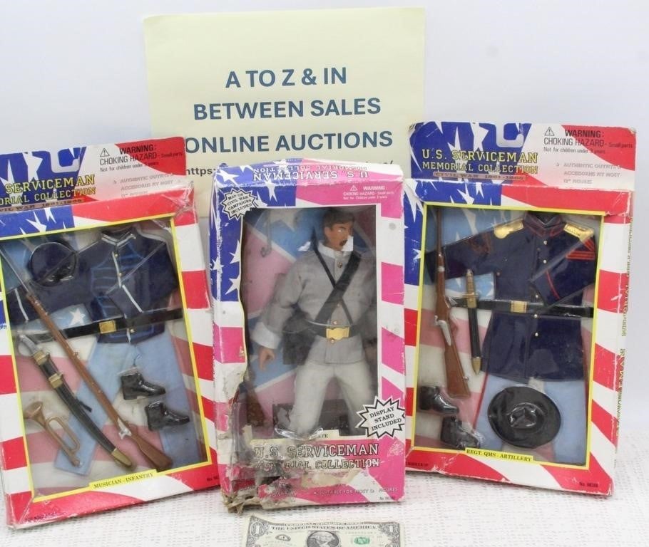 CIVIL WAR SOLDIER ACTION FIGURE AND (2) OUTFITS
