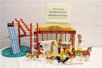1962 FISHER PRICE CIRCUS WOOD WAGON PULL TOY