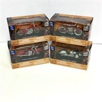 Lot of 4 1:32 Scale Indian Motorcycles
