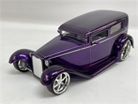 1:24 Die Cast Custom 1931 Ford
