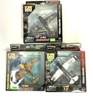 Lot of 3 1:72 Scale WWII Airplanes: FW190A-8