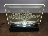 Old Milwaukee Light Up Beer Sign