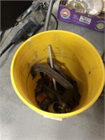BUCKET W CLAMPS