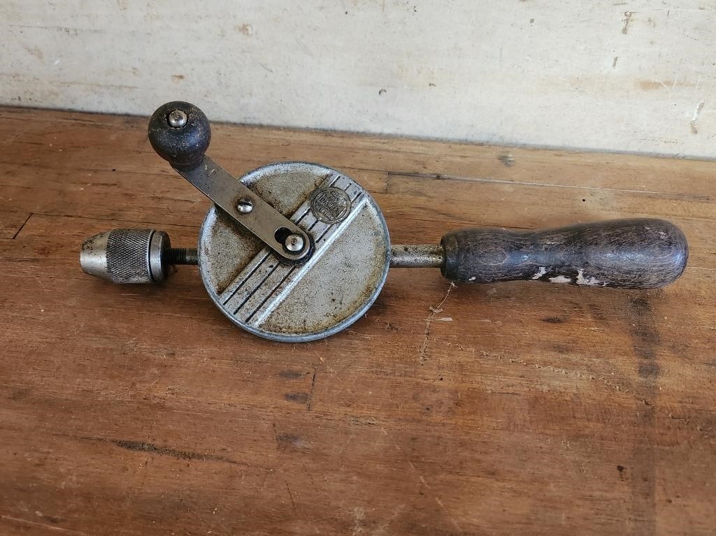 VINTAGE OXWALL HAND DRILL