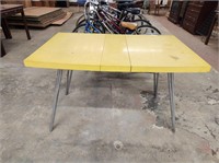 VINTAGE YELLOW FORMICA DINING TABLE