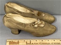 1920’s Lady’s Gold Flapper Shoes