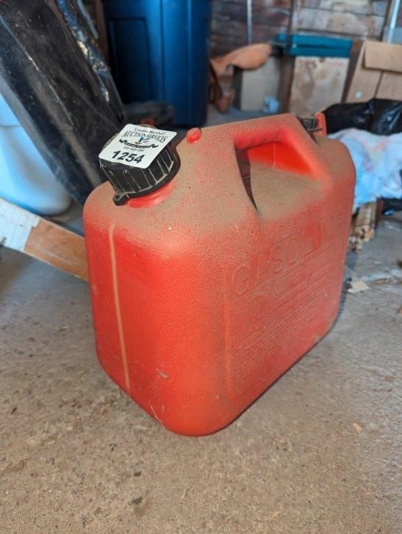Portable Fuel Can