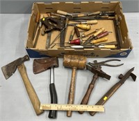 Antique & Collectable Advertising Tools Lot