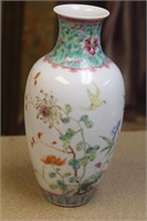 Republic Period Chinese Porcelain Vase