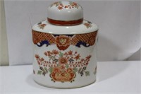 A Vintage chinese Ceramic Tea Jar