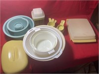 Tote of miscellaneous Tupperware