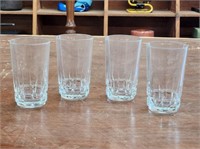 SET OF (4) GLASS TUMBLERS