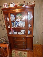 NICE WOOD HUTCH CONTENT NOT INCLUDED