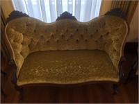 Loveseat Settee gold velvet