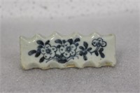 A Chinese Porcelain Blue and White Brush Rest