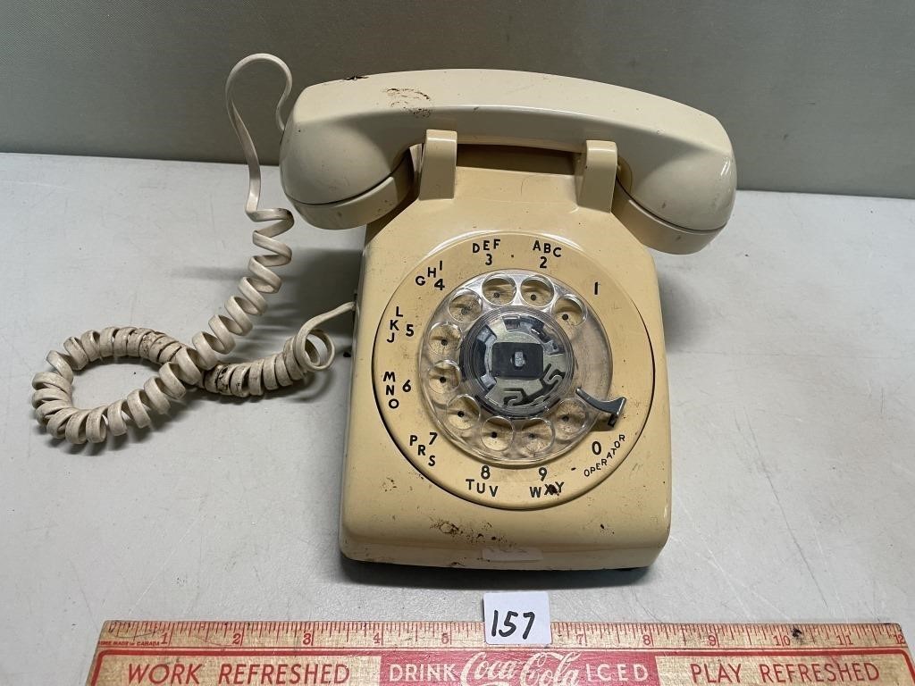 VINTAGE AT&T WESTERN ELECTRIC ROTARY PHONE