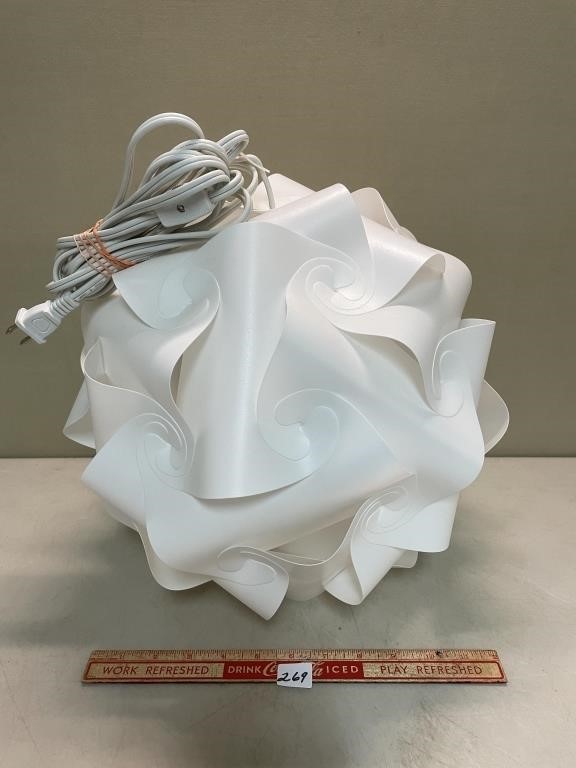 HANGING PUZZLE LIGHT FIXTURE- WHITE