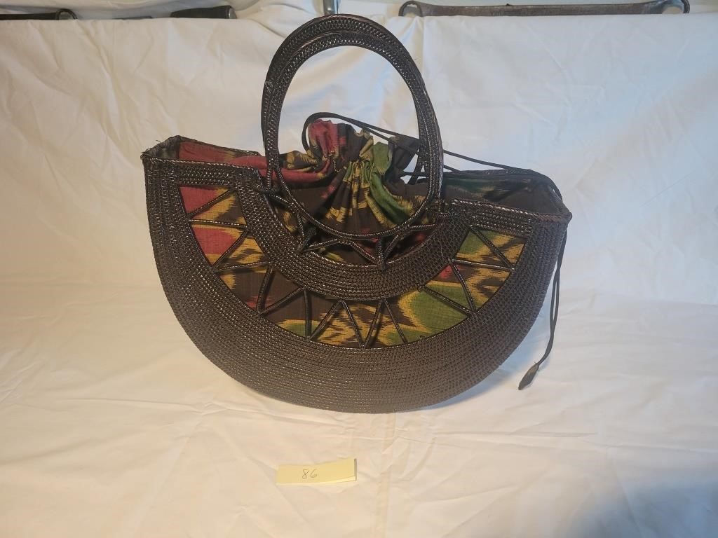 woven purse with drawstring vgc