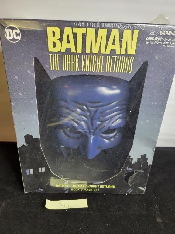 batman book and mask set