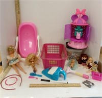 Barbie, Babydoll Carrier, Minnie Mouse Closet,