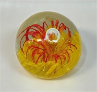 NEAT VINTAGE BLOWN ART GLASS FLORAL PAPERWEIGHT