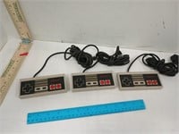 Nintendo Controller 3 Model NES-004