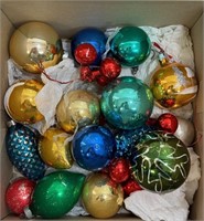 LOVELY LOT OF VINTAGE BLOWN GLASS TREE BULBS