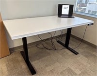 30" X 60" ELECTRIC TABLE DESK