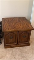 Vintage wood end table 25 in square