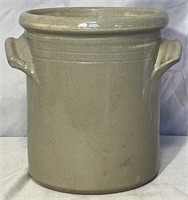 Vintage stoneware crock w/ handles.
