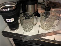 Large Yeti cup + 2 Mugs