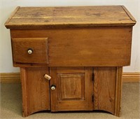 GREAT ANTIQUE WASH STAND - COUNTRY DECOR