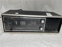 Vintage Panasonic clock radio/alarm