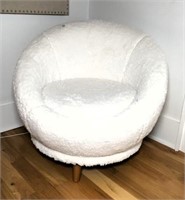 Pottery Barn Teen Fuzzy White Swivel Chair