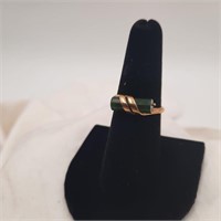 Sz. 7 Captured Jade Goldtone Ring by Avon