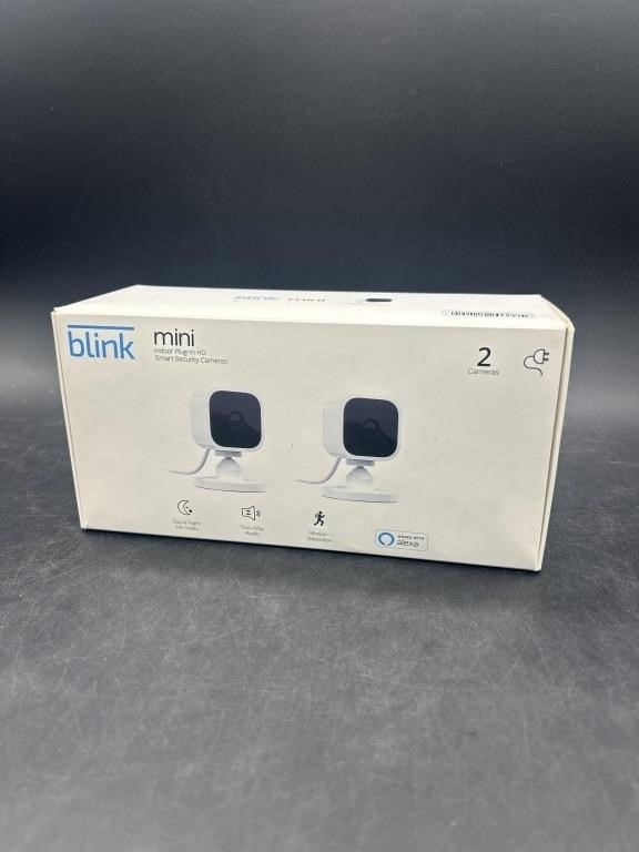 Blink Mini Indoor Plug-in HD Smart Security Camera