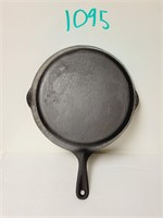 #8 Wagner Ware Cast Iron Deep Skillet