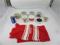 Tasses, chauffe-tasse et foulard Campbells