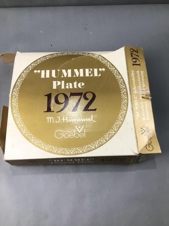 2 goebel collector plates and 12 wittnauer