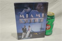 Coffret DVD neuf Miami Vice