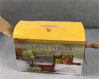 Back to Basics Apple Peeler in original box