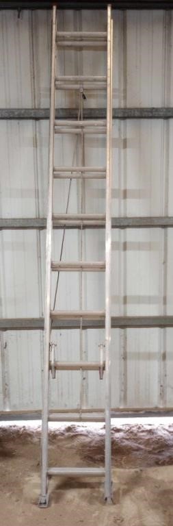 Large Aluminum Extention Werner Ladder